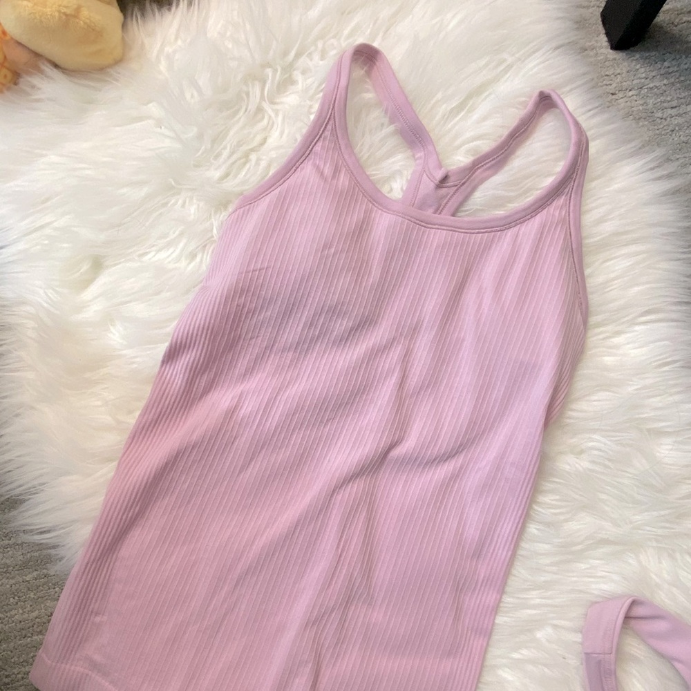 Lululemon Ebb to street top size6